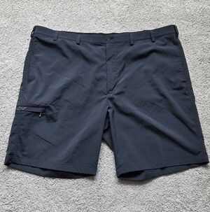 Greg Norman Men's Black Lightweight Golf Shorts, Size 46